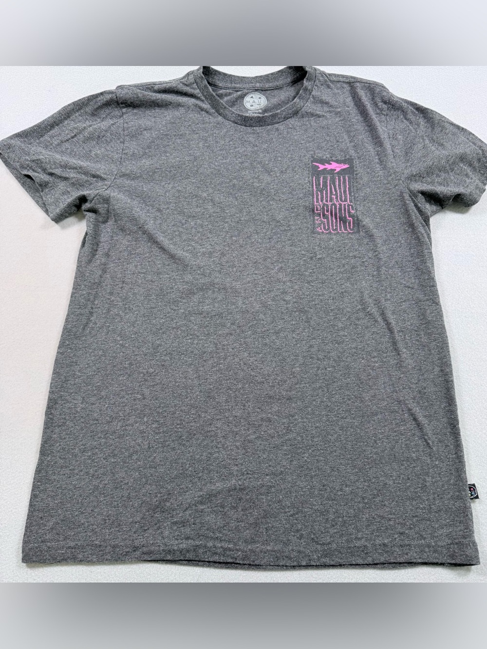 Maui and Sons grey heather shark graphic tee front and back print